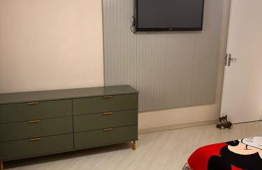 Cozy house prox airport - Foto 6