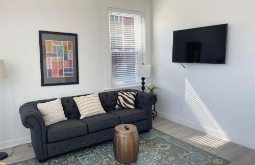 Full Building Huge Downtown Retreat Walkable to Everything - Foto 10