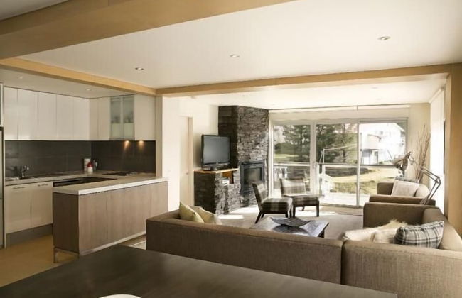 Altitude Apartments - Photo 14