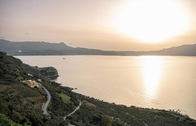 Seaview Studio, 3 Pers Panoramic Seaview in Beautiful Setting, West From Chania - Foto 28