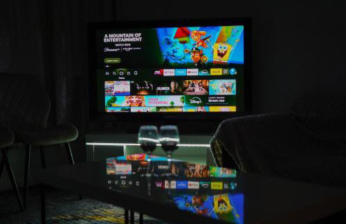 Modern 2-Bed House Free Parking Contractors & Families Friendly Rotherham - Foto 2