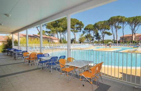 Cozy Home In Calvisson With Kitchen - Photo 10