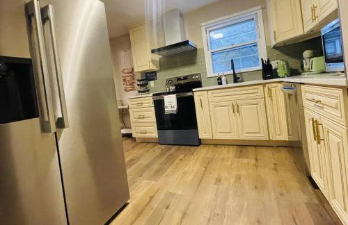 Private Estate, walk to Princeton downtown, 3 Bedrooms, 2 Bath, with Free Parking - Photo 14