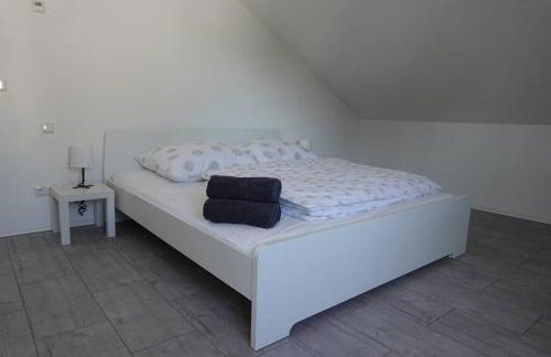 Ruhige Ferienwohnung in der Kernstadt Laubach - Photo 2