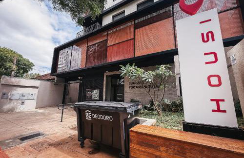 BE Deodoro, prédio novo! completo, com piscina e academia, perto do mercado público - Foto 29