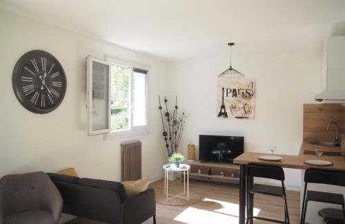 Terrasse, vue sur jardin arboré et place de parking - Foto 6