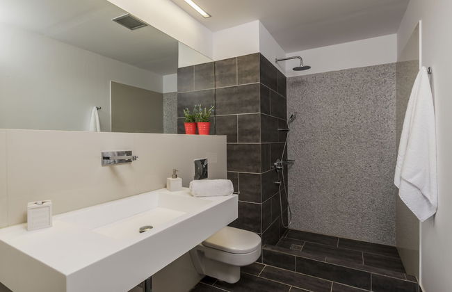 Electra Beachfront Villa - Photo 49