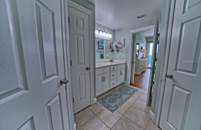 Unit 1501 2 Bedroom Condo by RedAwning - Foto 26