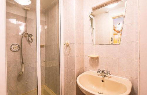 Rose Cottage - Photo 25