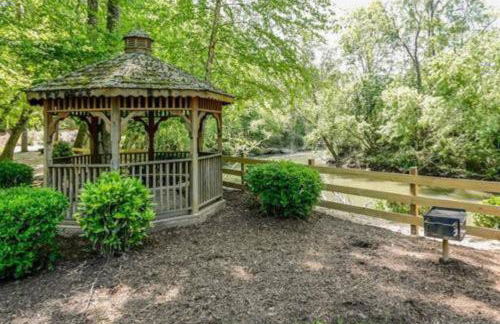 luxury Dear Tryon Cabin by TIEC in Green River Highlands - Foto 27