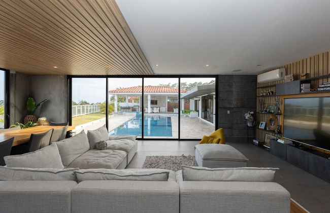 The Wow House by Acomodo - Photo 1