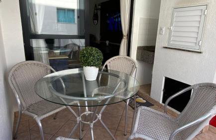 Bombas/ Bombinhas, a 50m do Mar, Apartamento 2 quartos, com churrasqueira na sacada, Ar e Wi-fi - Foto 14