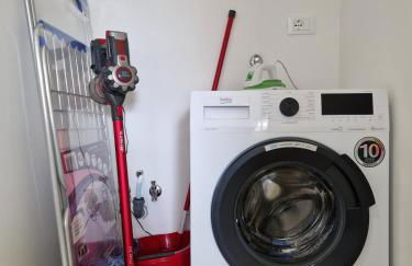 Centro Piazza Wi-Fi AC Balcony Design by WE HOST YOU - Foto 15