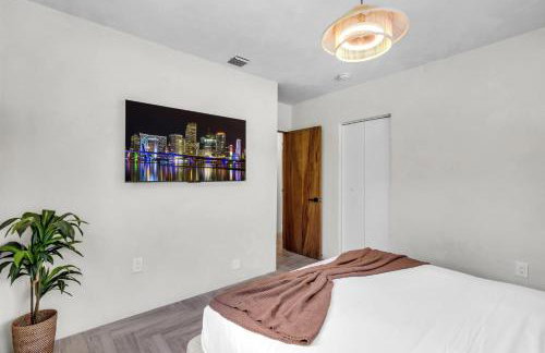 Pickleball fun Family home near Hard Rock Stadium - Foto 15