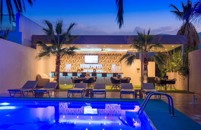 Primavera Beach Hotel - Photo 13