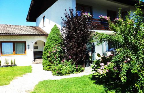 Haus Elisabeth in Marquartstein - Foto 1