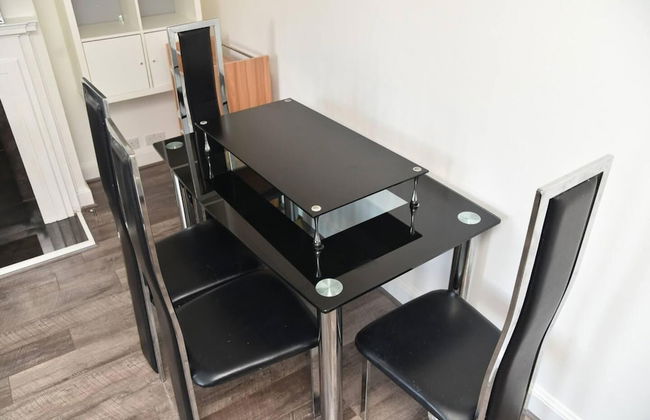 Bright and Spacious 2-bed Apartment in Sutton - Foto 9