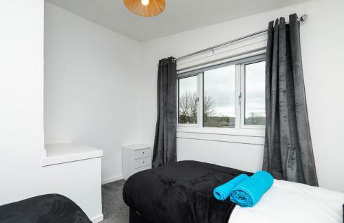 3 Bed House with Driveway- by Holiday Homes - Foto 10