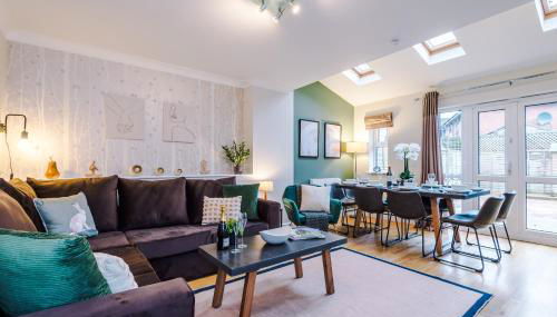 NEW! Incredible Home In Northwich By 53 Degrees Property, Perfect For Groups, FREE Parking! - Foto 2