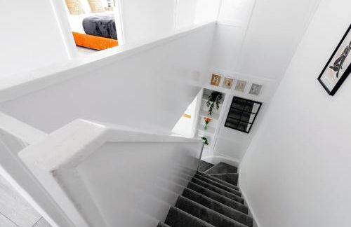 3BR Off A13 , Sleeps 6, 2mins to Langdon DLR,Free Parking - Photo 32