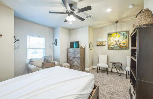 Stunning New Kitchen, Mins to Lake, Gas Firepit, Mins to Glen Rose Medical Center - Foto 24