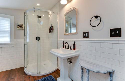 The Guest House - Photo 25