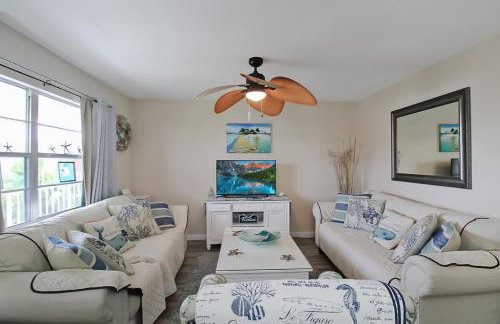 2 BR second story condo close to beaches - Foto 9