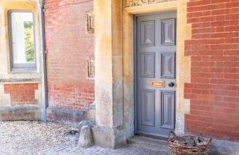 Historic 2 bed gatehouse in private parkland - Foto 17