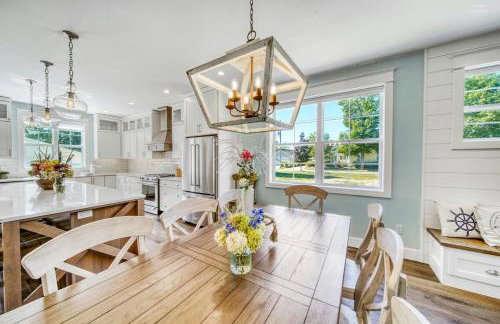 Lux Beach Home Lake Views Firepit - Foto 13