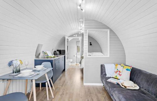 Kingston Black, Apple Tree Glamping, Nr Wells - Photo 2