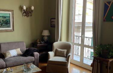 Rooftop in front of the Castle - Photo 22