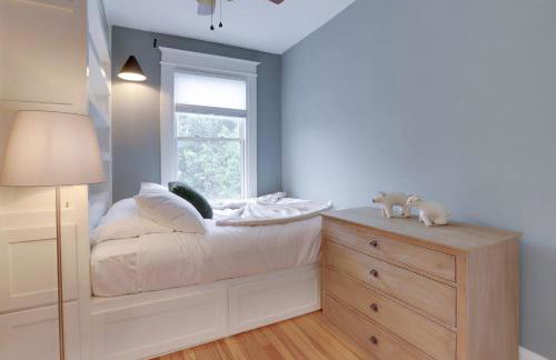 Sojourn's Capitol Hill Charmer Superb for Families - Foto 37