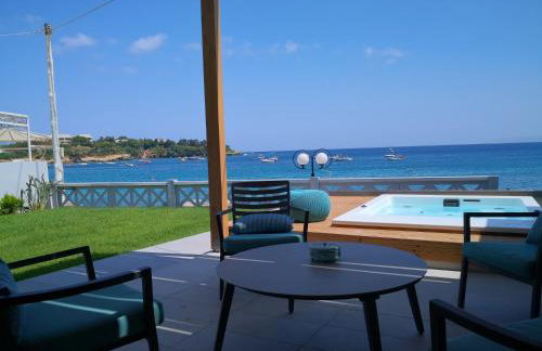 LENICO Seafront Villa - Photo 7