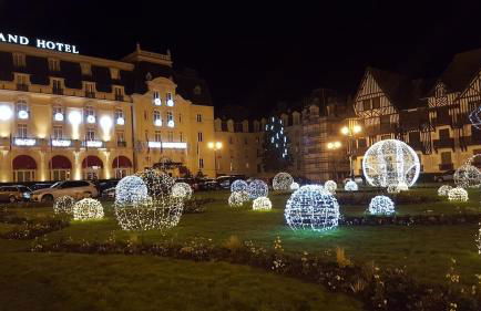 Grand appartement 3 pièces, terrasse au sud et mer à 80m - Photo 8