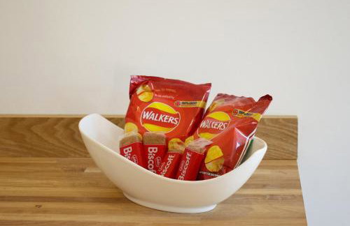 Bespoke 1 Bedroom Barn by Stansted Airport & Holiday Parking - Foto 19