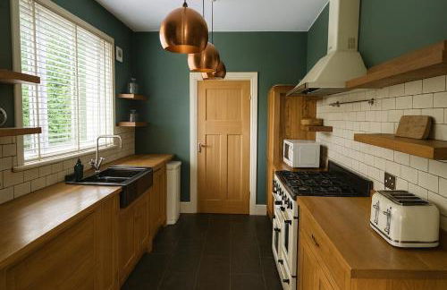 Luxury 4-Bedroom 2 Bathroom Private Vila - Foto 7