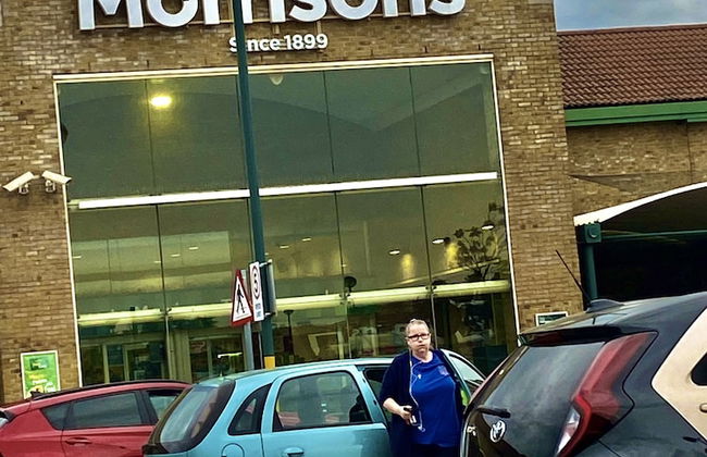 Impeccable 2-bed Apartment in London - Foto 38