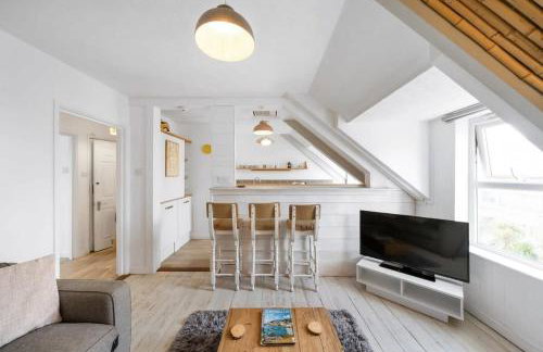 Beach-Style Flat 2 Min Walk to Tolcarne Beach - Foto 5