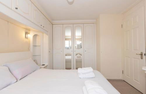 Spacious 3-Bed Home Woolwich O2 Crossrail - Pass the Keys - Foto 20