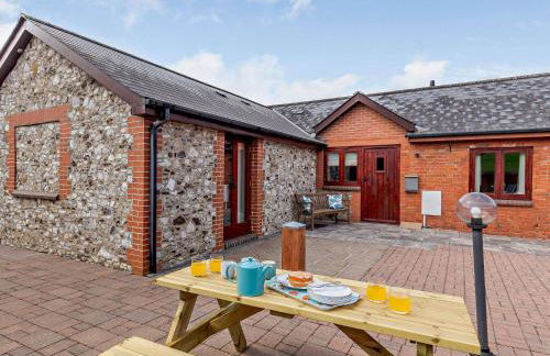 2 Bed in West Buckland 00467 - Photo 15