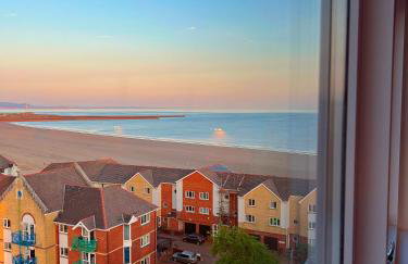 Marina Breeze - Foto 10