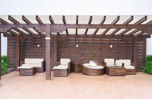 Apto a 10 min da Vila Germânica, dois quartos, salas de estar e jantar, cozinha completa, sacada com churrasqueira, Wi-Fi, Piscina, academia, mercadinho 24 horas e Vaga de garagem - Foto 19