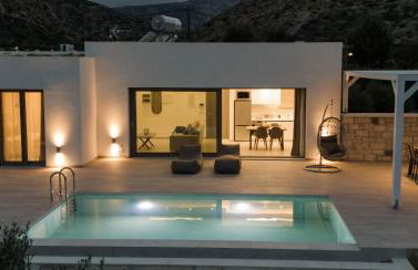 Anthelia Luxury Villas - Photo 1