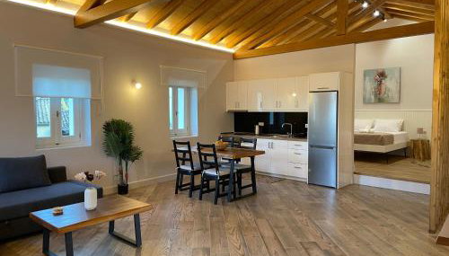 Goninos Jacuzzi Suite - Foto 2