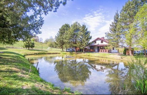 Biały domek nad stawem - Foto 23