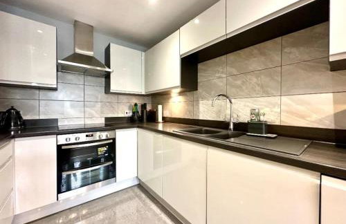 Ideal 4 Bedroomed House in Bicester - Foto 11