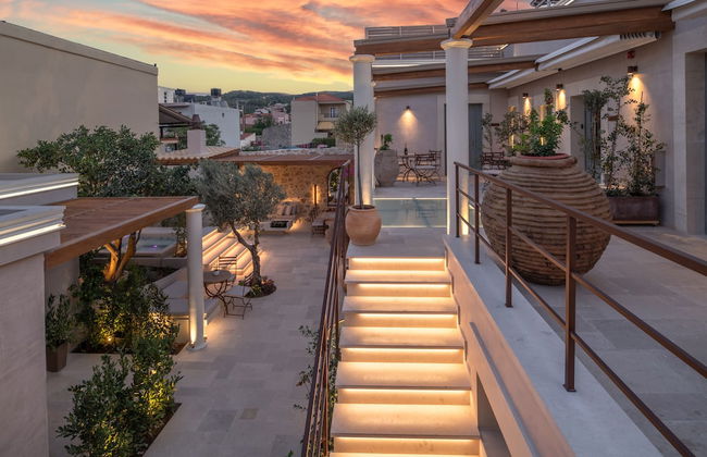 Inotropes Boutique Suites - Adults Only - Photo 1