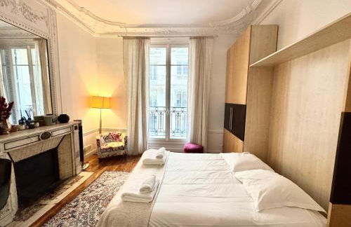 Arc de Triomphe 5 minutes away by walk - Foto 20