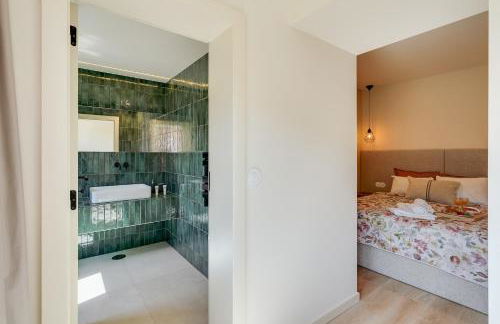 Douro Arda House with Pool & Jacuzzi by HostWise - Photo 22