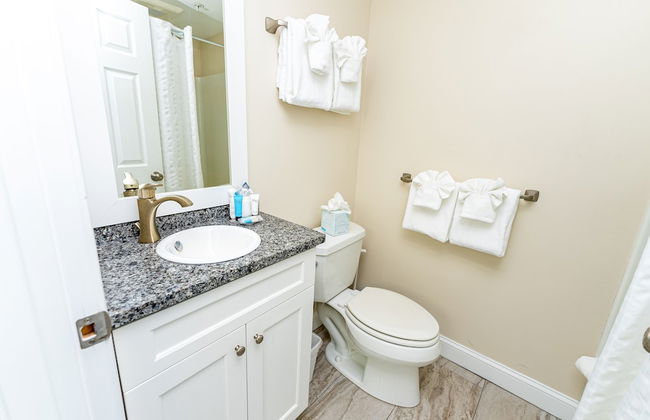 Edgewater Beach Resort, a VRI resort - Photo 22